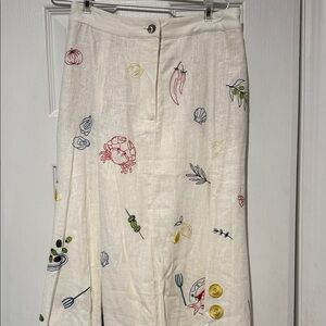 Embroidered White Skirt